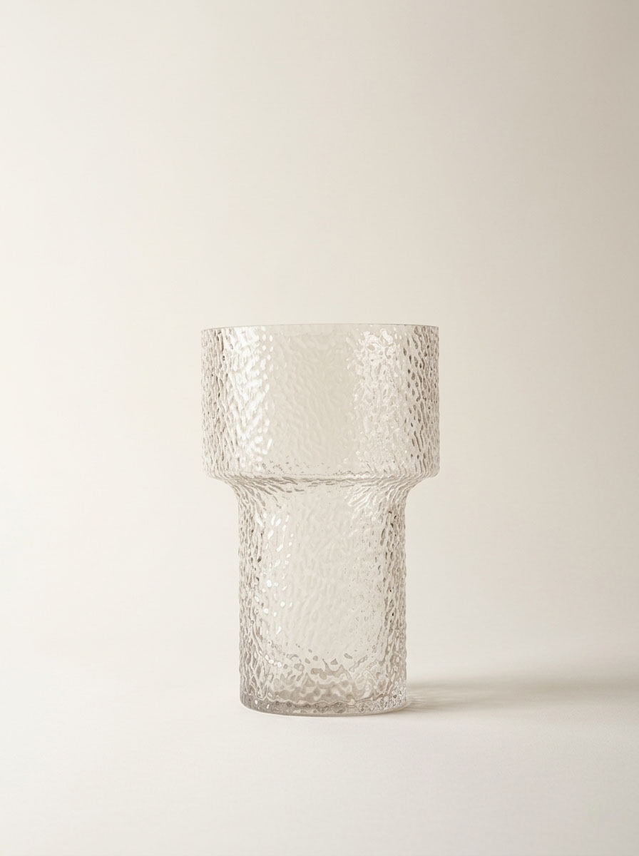 VASO EM VIDRO INCOLOR MARTELADO - G