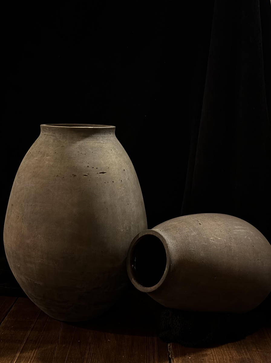 VASO ÂNFORA GRAFITE TERRA