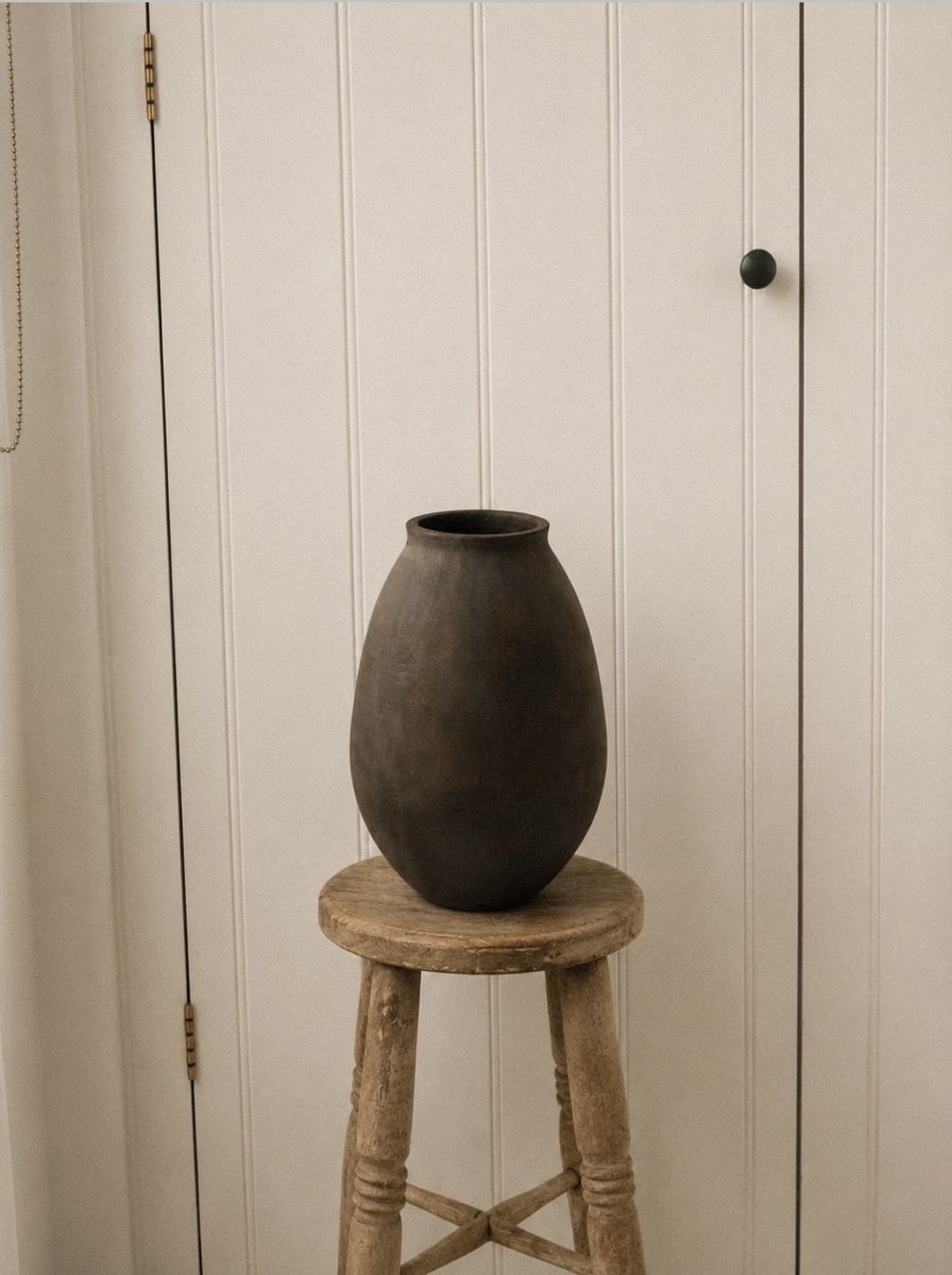 VASO ÂNFORA DE CERÂMICA ARTESANAL GRAFITE FOSCO